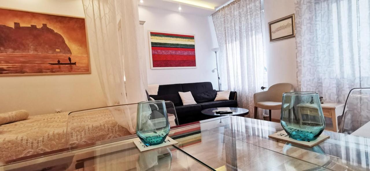Gala City Center Apartman Belgrad Zewnętrze zdjęcie
